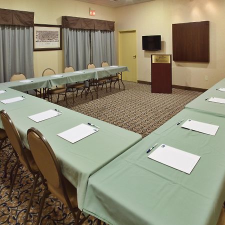 Wingate By Wyndham Waynesboro Hotel Екстериор снимка