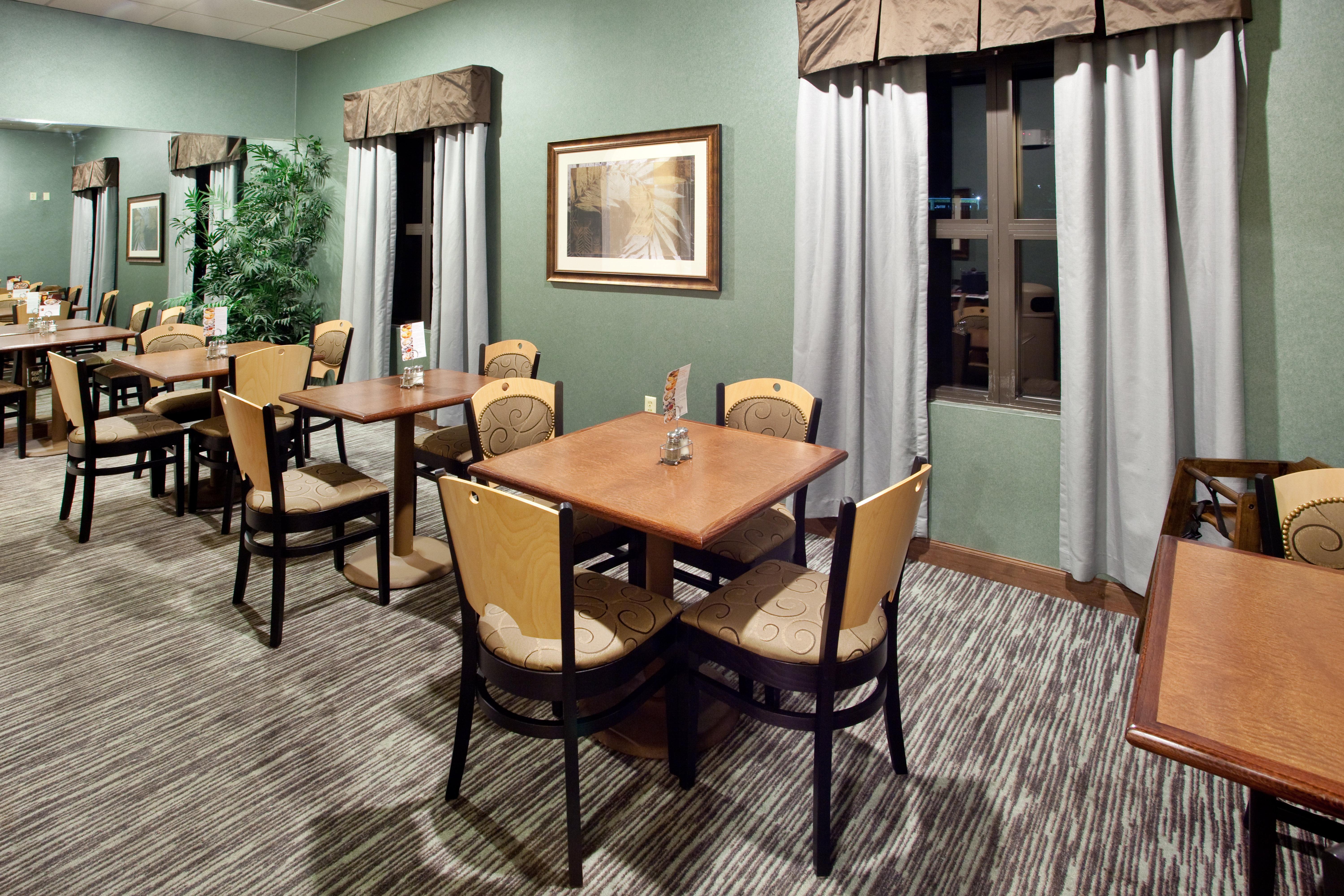 Wingate By Wyndham Waynesboro Hotel Екстериор снимка