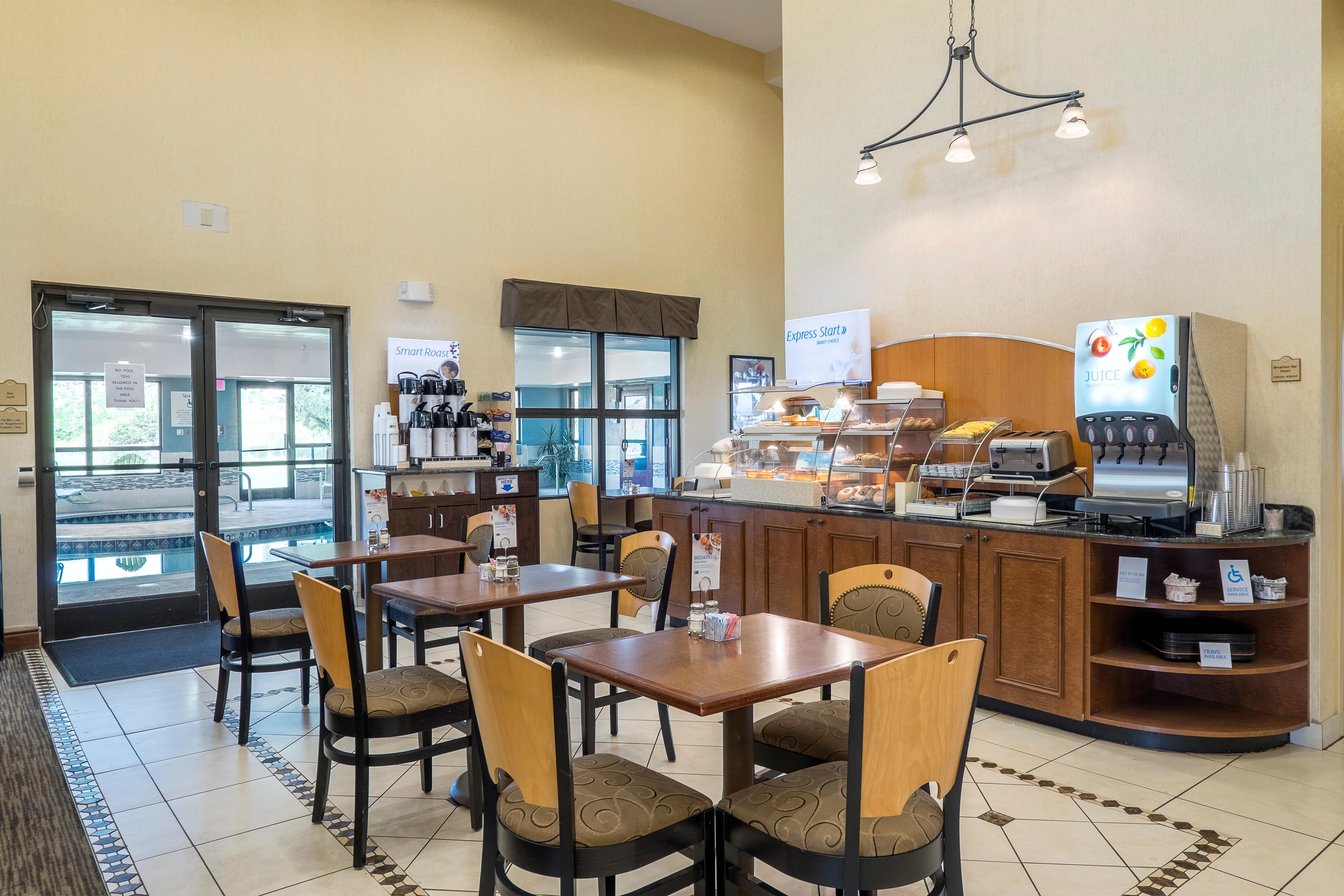Wingate By Wyndham Waynesboro Hotel Екстериор снимка