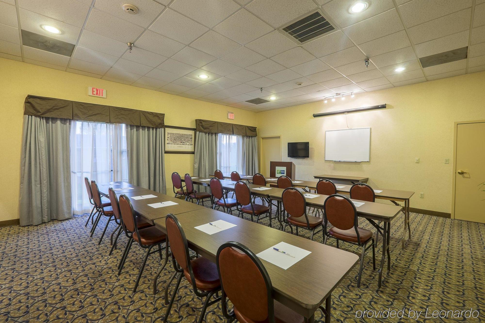 Wingate By Wyndham Waynesboro Hotel Екстериор снимка